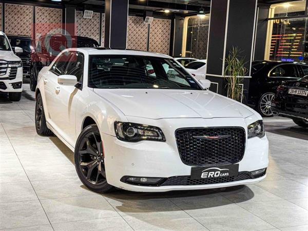 Chrysler for sale in Iraq